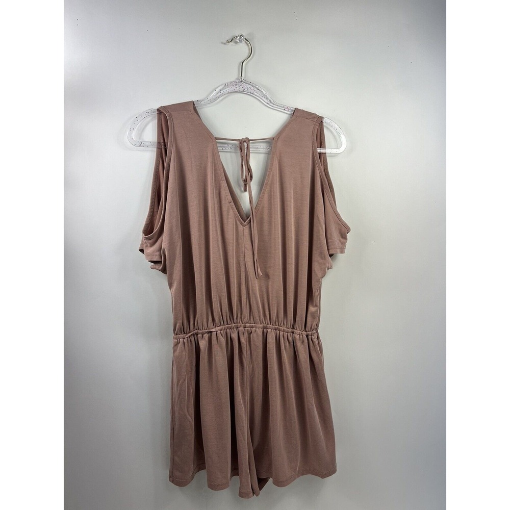 Sun & Shadow Romper Juniors Size M Mauve Open Shoulder Sleeveless Wrap Back